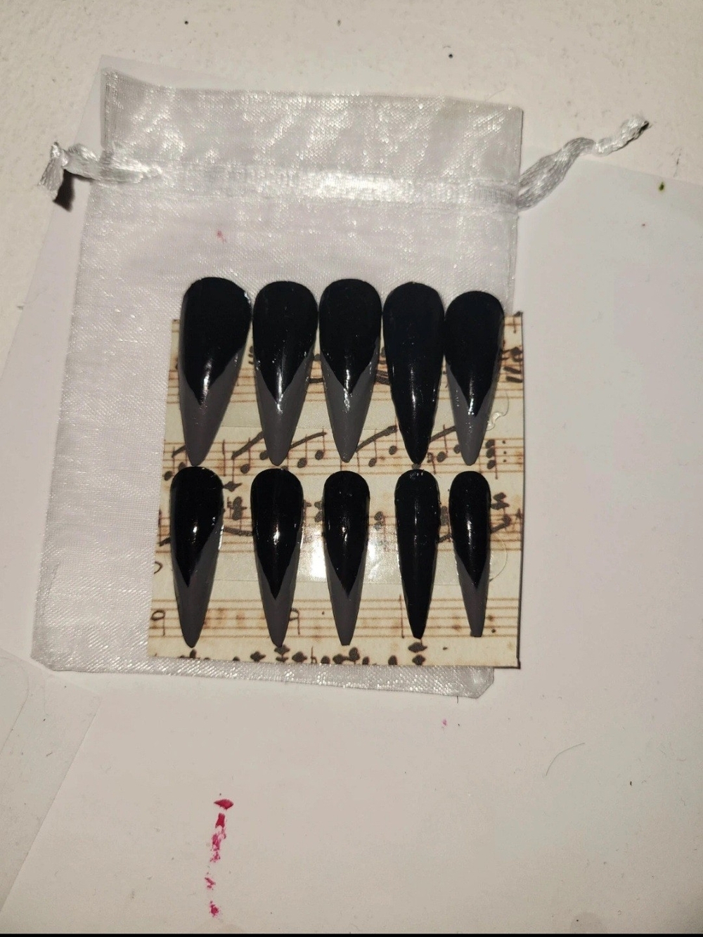 Batman Inspired Acrylic Nail Set (20 nails)